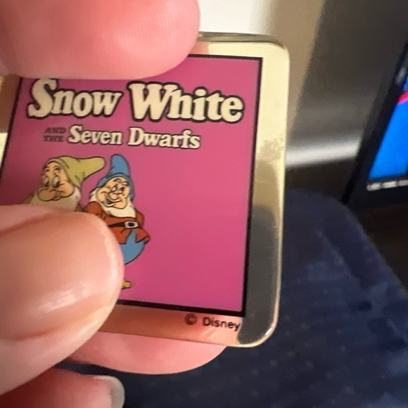 Vintage Snow White And Seven Dwarfs Keychain Plastic Gift Princess Disney - Picture 5 of 8